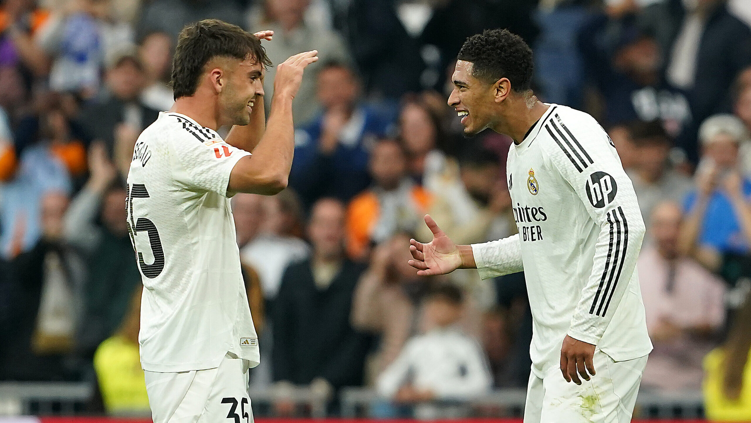 Real Madrid&#039;s Raul Asencio (l) and Jude Bellingham celebrate goal during La Liga match. November 9, 2024. (Photo by Acero/Alter Photos/Sipa USA)
2024.11.09 Madryt
pilka nozna liga hiszpanska
Real Madryt - Osasuna Pampeluna
Foto Acero/Alter Photos/SIPA USA/PressFocus

!!! POLAND ONLY !!!