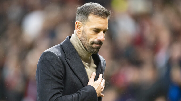 Old Trafford MANCHESTER, ENGLAND - NOVEMBER 10: Man. United Head Coach Ruud van Nistelrooy during the Premier League 2024/25 Matchweek 11 match between Manchester United FC and Leicester City FC at Old Trafford on November 10, 2024 in Manchester, England.  (Richard Callis / SPP) (Photo by Richard Callis / SPP/Sipa USA)
2024.11.10 Manchester
pilka nozna liga angielska
Manchester United - Leicester City
Foto Richard Callis/SPP/SIPA USA/PressFocus

!!! POLAND ONLY !!!