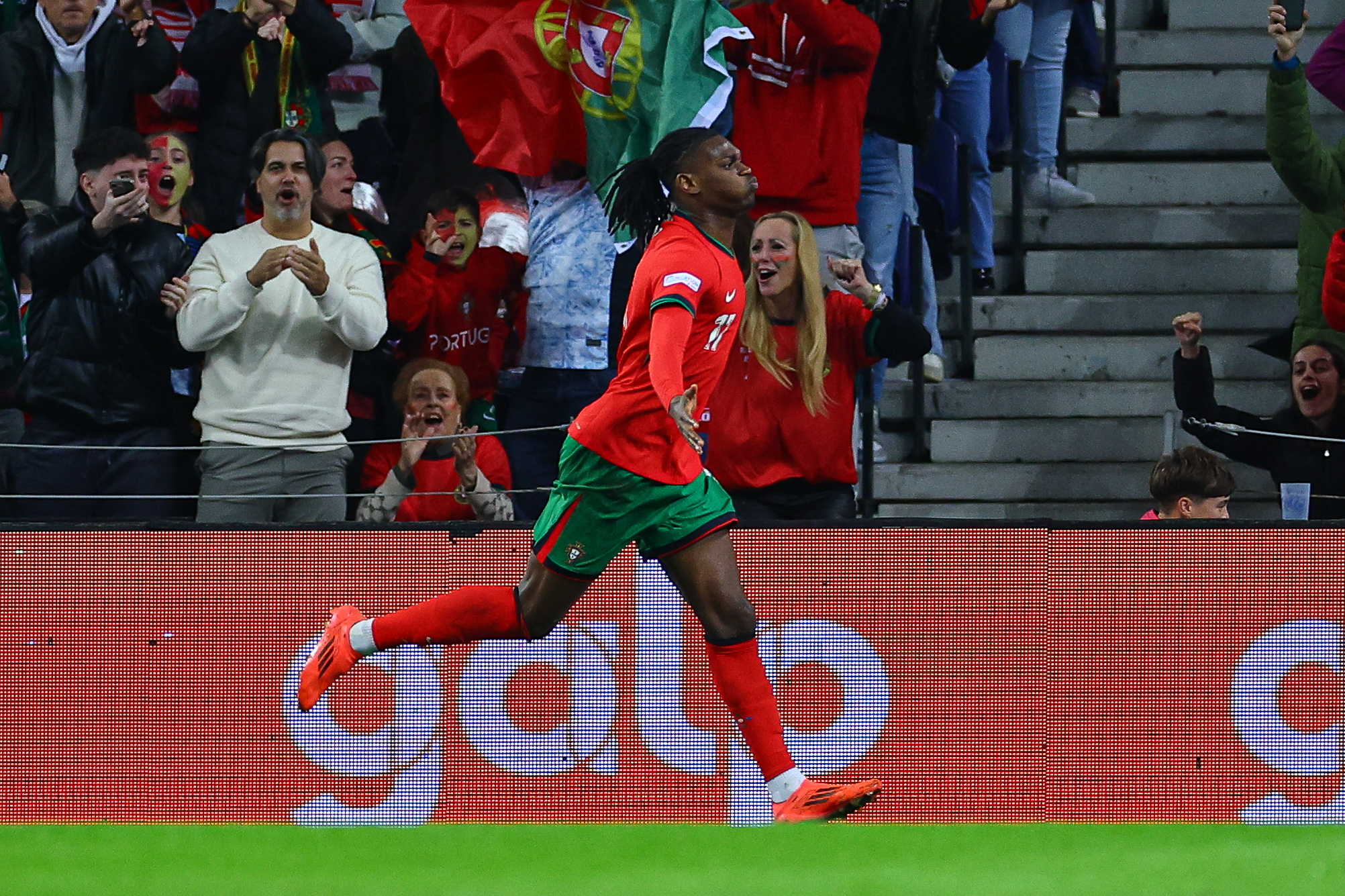 2024.11.15 Porto
pilka nozna UEFA Liga Narodow
Portugalia - Polska
N/z bramka gol radosc na 1-0 Rafael Leao
Foto Pawel Andrachiewicz / PressFocus

2024.11.15 Warsaw
Football - UEFA Nations League
Portugal - Poland
bramka gol radosc na 1-0 Rafael Leao
Credit: Pawel Andrachiewicz / PressFocus