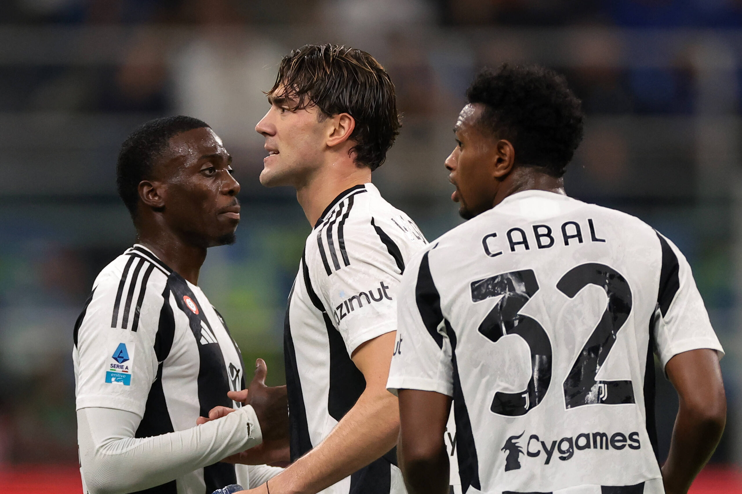 Milan, Italy, 27th October 2024. Dusan Vlahovic of Juventus celebrates with team mates Timothy Weah and Juan Cabal after scoring to level the game at 1-1 during the Serie A match at Giuseppe Meazza, Milan. Picture credit should read: / Sportimage EDITORIAL USE ONLY. No use with unauthorised audio, video, data, fixture lists, club/league logos or live services. Online in-match use limited to 120 images, no video emulation. No use in betting, games or single club/league/player publications. SPI-3394-0100,Image: 927552161, License: Rights-managed, Restrictions: , Model Release: no, Credit line: Jonathan Moscrop / imago sport / Forum