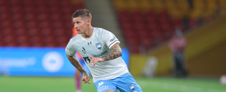 November 1, 2024, Brisbane, Queensland, Australia: Brisbane, Australia, November 1st 2024: Patryk Klimala (9 Sydney FC) in action during the Isuzu Ute A League match between Brisbane Roar and Sydney FC at the Suncorp Stadium in Brisbane, Australia Matthew Starling,Image: 928999986, License: Rights-managed, Restrictions: * Brazil and Mexico Rights OUT *, Model Release: no, Credit line: Promediapix / Zuma Press / Forum