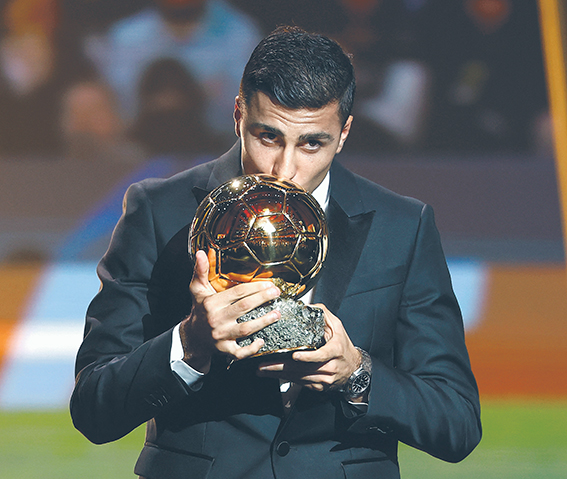 Soccer Football - Ballon d&#039;Or - Theatre du Chatelet, Paris, France - October 28, 2024 Spain&#039;s and Manchester City&#039;s Rodri with the Ballon d&#039;Or,Image: 927539396, License: Rights-managed, Restrictions: , Model Release: no, Credit line: Sarah Meyssonnier / Reuters / Forum