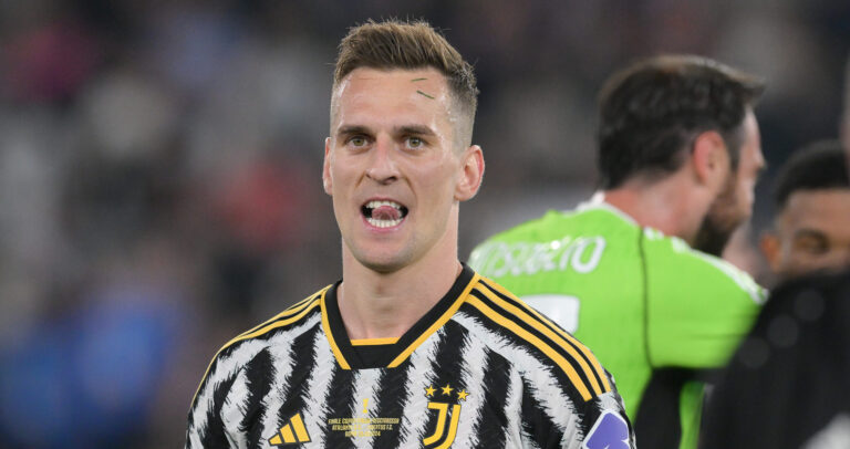 Stadio Olimpico, Roma , Italy - Arkadiusz Milik of FC Juventuss celebrate the victory at the end of the match during Italian Cup final Football Match, Atalanta vs Juventus, 15 May 2024 
(Photo by Roberto Ramaccia/Sipa USA)
2024.05.15 Rzym
pilka nozna Puchar Wloch , final
Atalanta Bergamo - Juventus Turyn
Foto Roberto Ramaccia/SIPA USA/PressFocus

!!! POLAND ONLY !!!