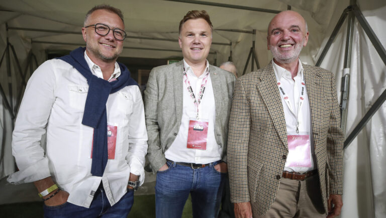 2024.09.17  LODZ STADION MIEJSKI ALEJA UNII
MECZ PILKA NOZNA BETCLIC 1 LIGA
LKS LODZ vs WISLA KRAKOW
N/Z TOMASZ SALSKI ROBERT GRAF DARIUSZ MELON
Foto Artur Kraszewski / APPA / PressFocus