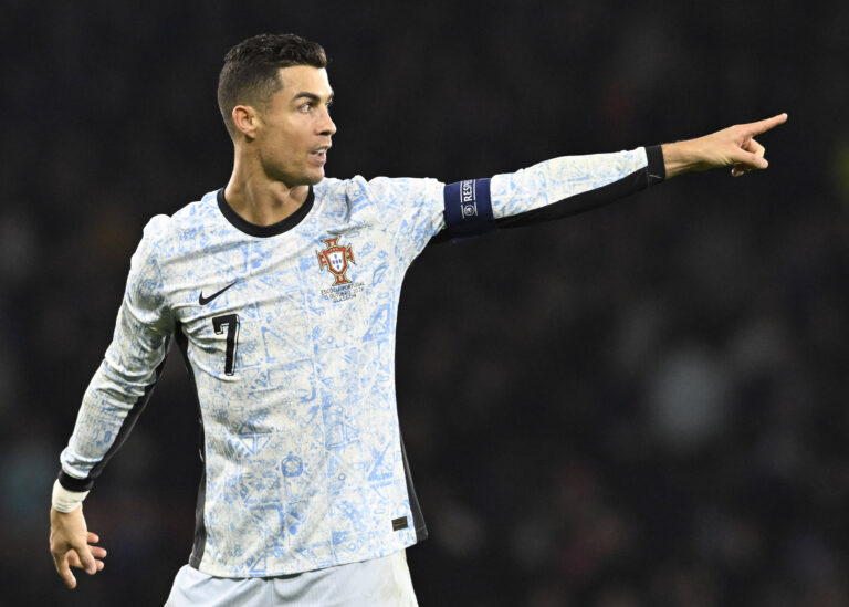 Glasgow, Scotland, 15th October 2024. Cristiano Ronaldo of Portugal stormed off the pitch unhappy with the referee after the UEFA Nations League match at Hampden Park, Glasgow. Picture credit should read: Neil Hanna / Sportimage EDITORIAL USE ONLY. No use with unauthorised audio, video, data, fixture lists, club/league logos or live services. Online in-match use limited to 120 images, no video emulation. No use in betting, games or single club/league/player publications. SPI-3381-0020
2024.10.15 Glasgow
pilka nozna liga narodow
Szkocja - Portugalia
Foto IMAGO/PressFocus

!!! POLAND ONLY !!!