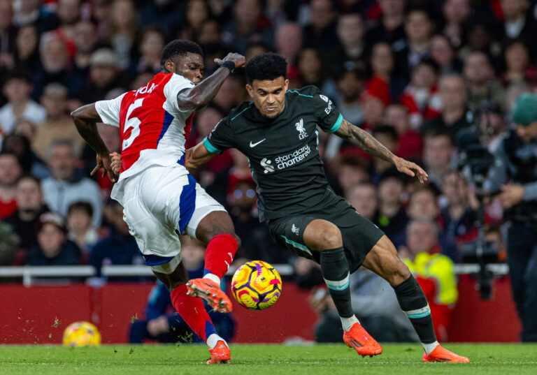 (241028) -- LONDON, Oct. 28, 2024 (Xinhua) -- Liverpool&#039;s Luis Diaz (R) takes on Arsenal&#039;s Thomas Partey during the English Premier League football match between Arsenal and Liverpool in London, Britain, on Oct. 27, 2024. (Xinhua)

FOR EDITORIAL USE ONLY. NOT FOR SALE FOR MARKETING OR ADVERTISING CAMPAIGNS. NO USE WITH UNAUTHORIZED AUDIO, VIDEO, DATA, FIXTURE LISTS, CLUB/LEAGUE LOGOS OR &quot;LIVE&quot; SERVICES. ONLINE IN-MATCH USE LIMITED TO 45 IMAGES, NO VIDEO EMULATION. NO USE IN BETTING, GAMES OR SINGLE CLUB/LEAGUE/PLAYER PUBLICATIONS. (Xinhua)

2024.10.27 Londyn
pilka nozna liga angielska
Arsenal Londyn - FC Liverpool
Foto Li Ying/Xinhua/PressFocus

!!! POLAND ONLY !!!