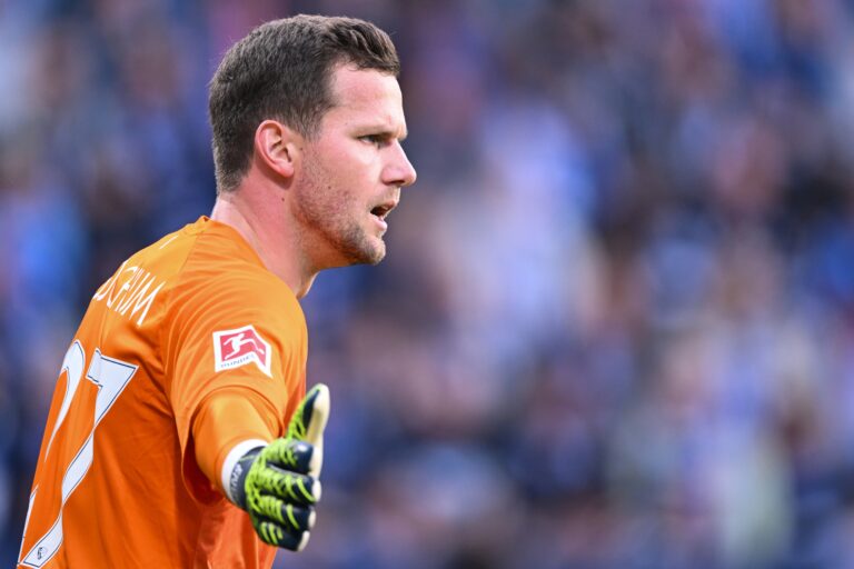 10/27/2024 - BOCHUM - VFL Bochum 1848 goalkeeper Patrick Drewes during the Bundesliga match between VFL Bochum 1848 and FC Bayern Munich at the Vonovia Ruhrstadion on Oct. 27, 2024 in Bochum, Germany. ANP | Hollandse Hoogte | GERRIT VAN KEULEN /ANP/Sipa USA
2024.10.27 Bochum
pilka nozna liga niemiecka
VfL Bochum 1848 - Bayern Monachium
Foto ANP/SIPA USA/PressFocus

!!! POLAND ONLY !!!