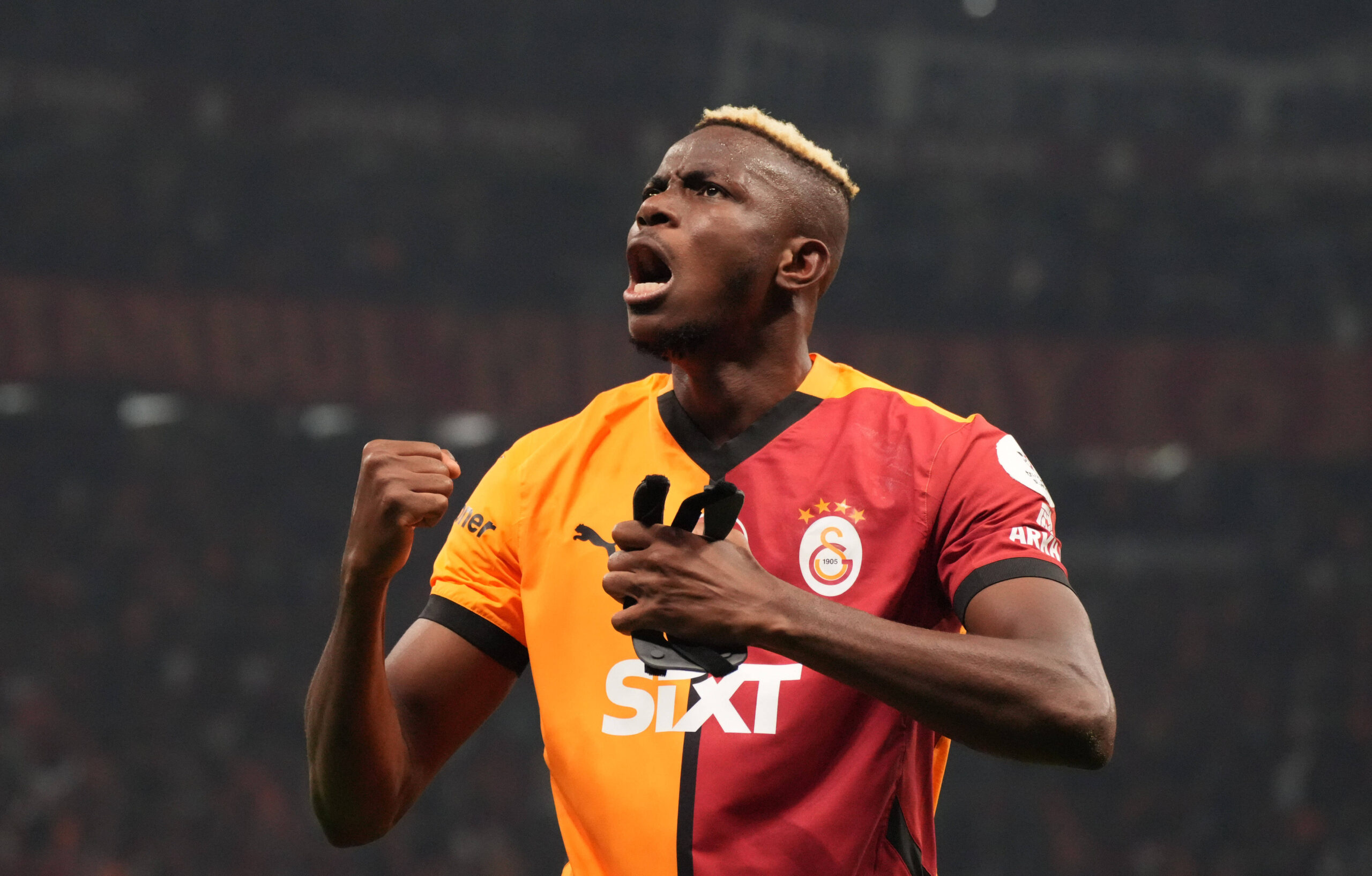 Victor Osimhen of Galatasaray celebrates after scoring the second goal of his team during the Turkish Super League derby match between Galatasaray and Besiktas at Rams Park Stadium in Istanbul , Turkey on October 28 , 2024.  Photo by Seskimphoto  Istanbul Turkey Istanbul Turkey Copyright: xSeskimphotox GSaray-Besiktas-281024 177
2024.10.28 Stambul
pilka nozna liga turecka
Galatasaray - Besiktas
Foto IMAGO/PressFocus

!!! POLAND ONLY !!!