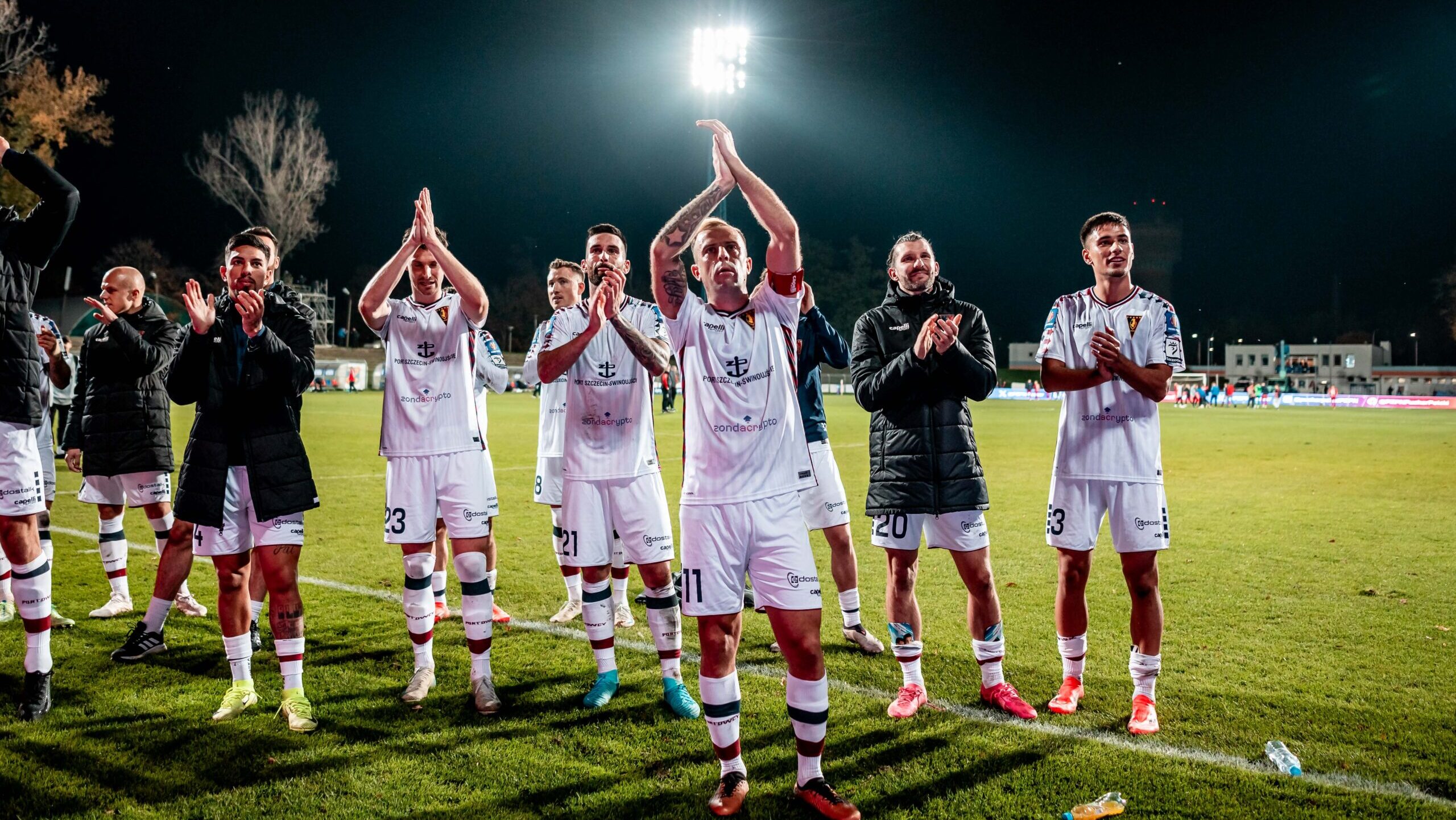 2024.10.29 Opole
pilka nozna 1/16 finalu Pucharu Polski 2024/2025 Puchar Polski 
Odra Opole - Pogon Szczecin
N/z radosc pilkarzy Pogoni Szczecin po wygranym meczu Kamil Grosicki
Foto Mateusz Porzucek PressFocus

2024.10.29 Opole
Football - Polish Cup season 2024/2025
Odra Opole - Pogon Szczecin
radosc pilkarzy Pogoni Szczecin po wygranym meczu Kamil Grosicki
Credit: Mateusz Porzucek PressFocus