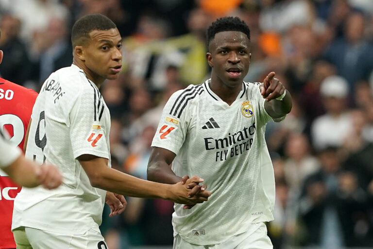 Real Madrid&#039;s Kylian Mbappe (l) and Vinicius Junior celebrate goal during La Liga match. November 9, 2024. (Photo by Acero/Alter Photos/Sipa USA)
2024.11.09 Madryt
pilka nozna liga hiszpanska
Real Madryt - Osasuna Pampeluna
Foto Acero/Alter Photos/SIPA USA/PressFocus

!!! POLAND ONLY !!!