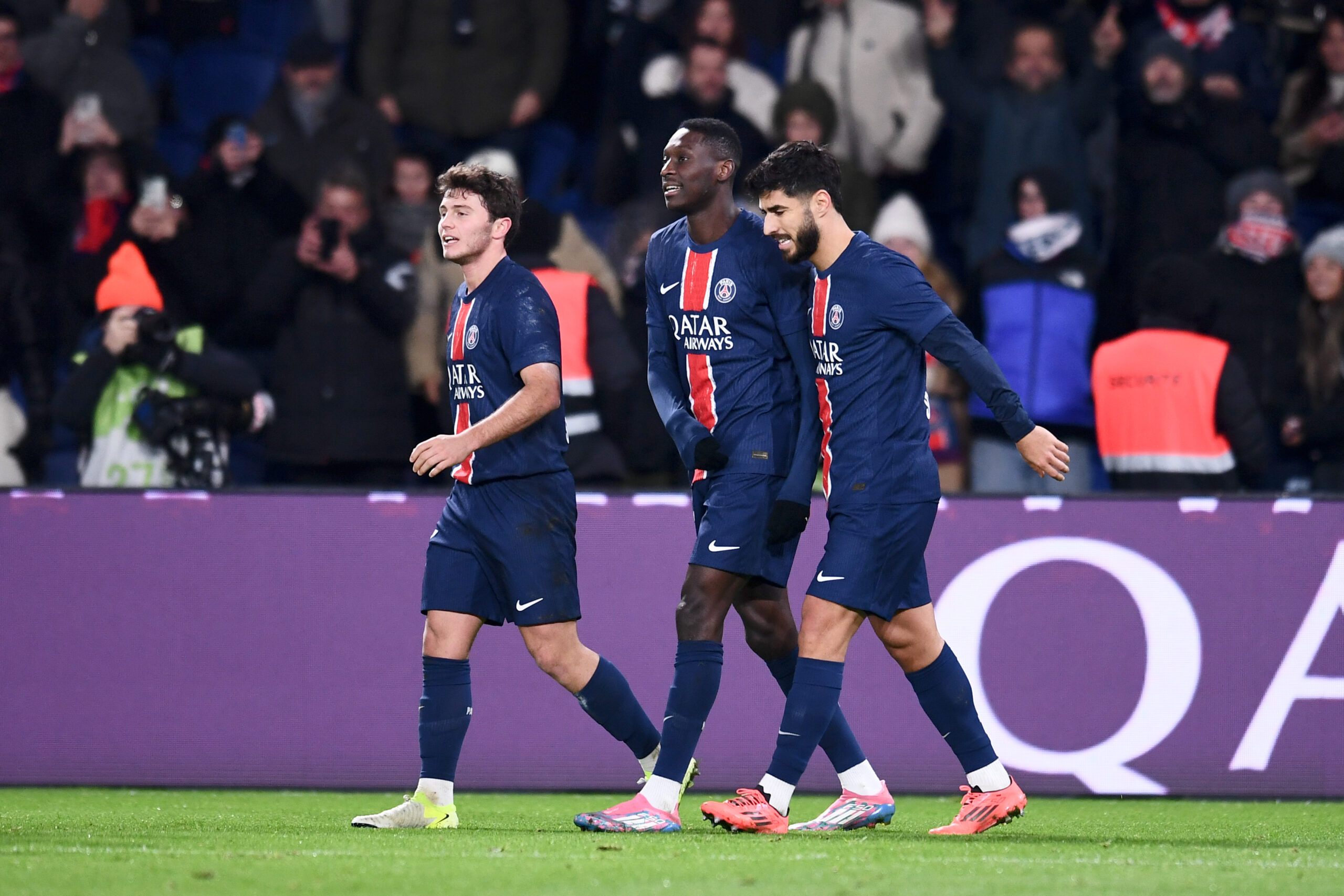 87 Joao NEVES (psg) - 23 Randal KOLO MUANI (psg) - 11 Marco ASENSIO (psg) during the Ligue 1 McDonald&#039;s match between PSG and Toulouse at Parc des Princes on November 22, 2024 in Paris, France. (Photo by Philippe Lecoeur/FEP/Icon Sport/Sipa USA)
2024.11.22 Paryz
pilka nozna liga francuska
Paris Saint-Germain - Toulouse FC
Foto Philippe Lecoeur/FEP/Icon Sport/SIPA USA/PressFocus

!!! POLAND ONLY !!!