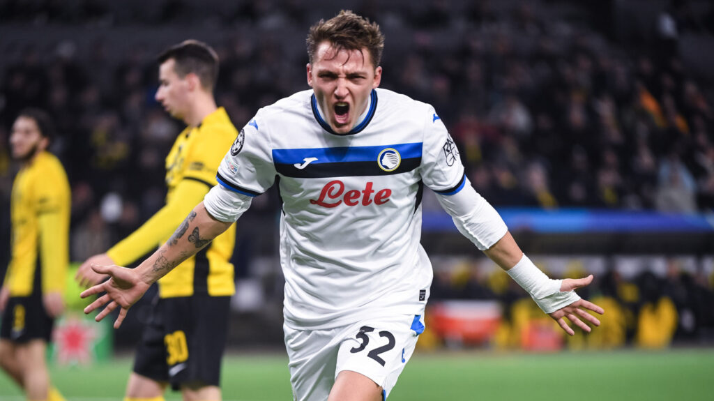 BERN, SWITZERLAND - NOVEMBER 26: Mateo Retegui of Atalanta celebrates his goal during the UEFA Champions League 2024/25 League Phase MD5 match between BSC Young Boys and Atalanta BC at Stadion Wankdorf on November 26, 2024 in Bern, Switzerland.  (Photo by Manuel Winterberger/Just Pictures/Sipa USA)
2024.11.26 Berno
pilka nozna , Liga Mistrzow
Young Boys Berno - Atalanta Bergamo
Foto Manuel Winterberger/Just Pictures/SIPA USA/PressFocus

!!! POLAND ONLY !!!