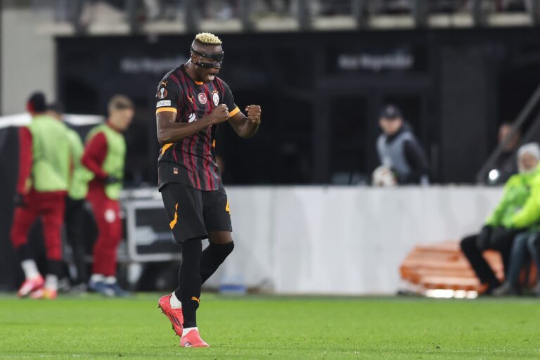 ALKMAAR, 28-11-2024, AFAS Stadium, UEFA Europa League, season 2024 / 2025. Match between AZ - Galatasaray. Galatasaray player Victor Osimhen celebrating 1-1 (Photo by Pro Shots/Sipa USA)
2024.11.28 Alkmaar
pilka nozna liga Europy
AZ Alkmaar - Galatasaray Stambul
Foto Pro Shots Photo Agency/SIPA USA/PressFocus

!!! POLAND ONLY !!!