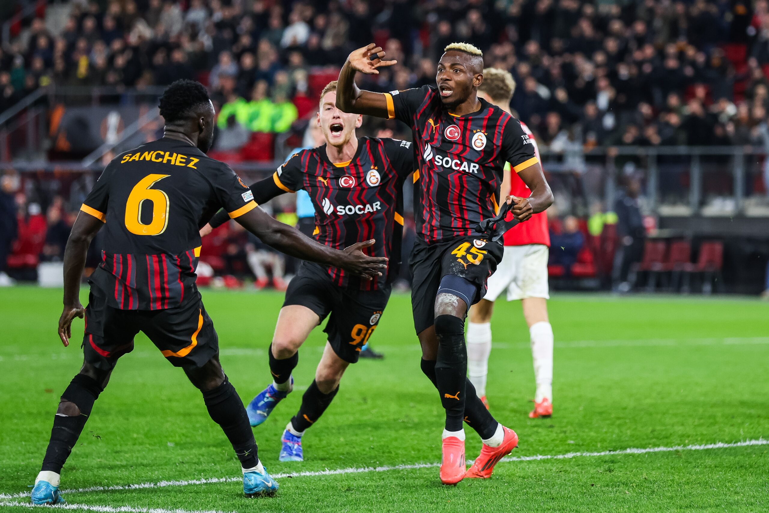 ALKMAAR, 28-11-2024, AFAS Stadium, UEFA Europa League, season 2024 / 2025. Match between AZ - Galatasaray. Galatasaray player Victor Osimhen reacts after his goal (1-2) is disallowed due to offside (final score 1-1). (Photo by Pro Shots/Sipa USA)
2024.11.28 Alkmaar
pilka nozna liga Europy
AZ Alkmaar - Galatasaray Stambul
Foto Pro Shots Photo Agency/SIPA USA/PressFocus

!!! POLAND ONLY !!!