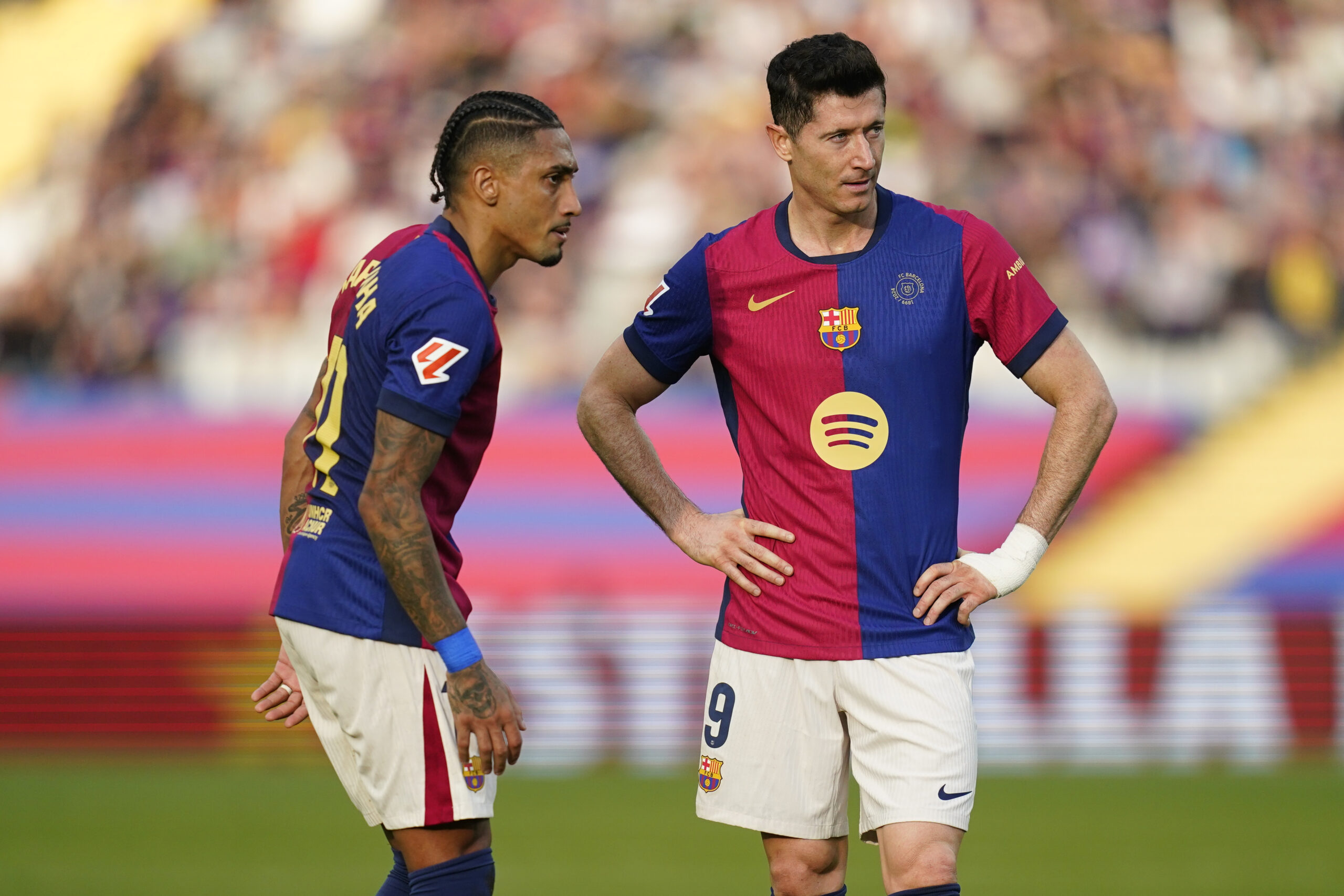 Robert Lewandowski and Raphael Dias Belloli Raphinha of FC Barcelona during the La Liga EA Sports match between FC Barcelona and Las Palmas played at Lluis Companys Stadium on November 30, 2024 in Barcelona, Spain. (Photo by Sergio Ruiz / Imago)  (Photo by pressinphoto/Sipa USA)
2024.11.30 Barcelona
pilka nozna liga hiszpanska
FC Barcelona - UD Las Palmas
Foto Sergio Ruiz/Imago/PRESSINPHOTO/SIPA USA/PressFocus

!!! POLAND ONLY !!!