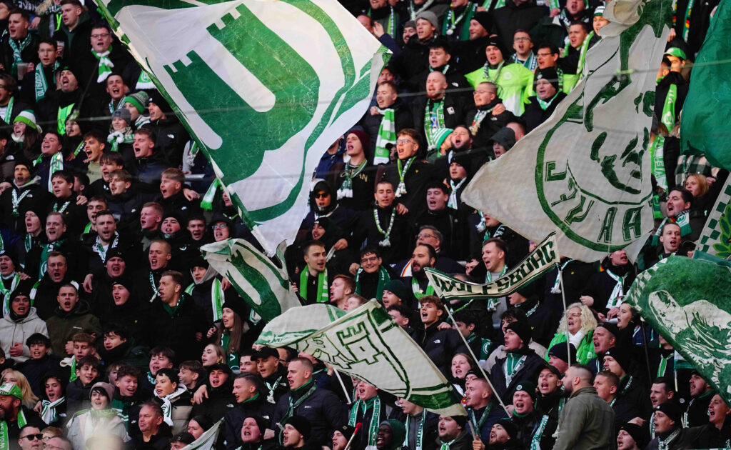 November 30 2024:  VfL Wolfsburg fans  during a 1. Bundesliga game, RB Leipzig vs VfL Wolfsburg, at Red Bull Arena, Leipzig, Germany. Ulrik Pedersen/CSM/Sipa USA (Credit Image: © Ulrik Pedersen/Cal Sport Media/Sipa USA)
2024.11.30 Lipsk
pilka nozna liga niemiecka
RB Lipsk - VfL Wolfsburg
Foto Ulrik Pedersen/Cal Sport Media/SIPA USA/PressFocus

!!! POLAND ONLY !!!