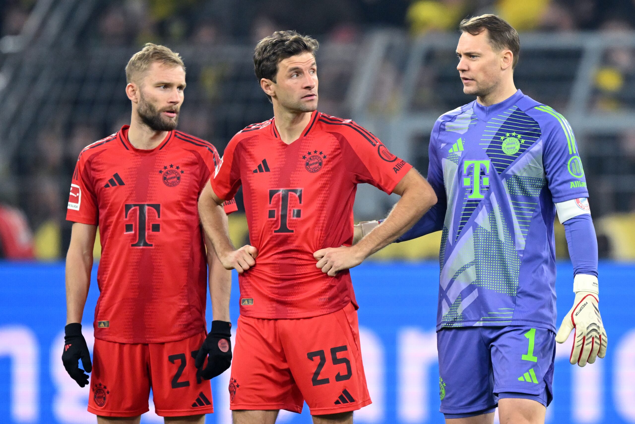 11/30/2024 - DORTMUND - (l-r) Konrad Laimer of FC Bayern Munchen, Thomas Muller of FC Bayern Munchen, FC Bayern Munchen goalkeeper Manuel Neuer during the Bundesliga match between Borussia Dortmund and FC Bayern Munchen at the Signal Iduna Park on Nov. 30, 2024 in Dortmund, Germany. ANP | Hollandse Hoogte | GERRIT VAN KEULEN /ANP/Sipa USA
2024.11.30 Dortmund
pilka nozna liga niemiecka
Borussia Dortmund - Bayern Monachium
Foto ANP/SIPA USA/PressFocus

!!! POLAND ONLY !!!