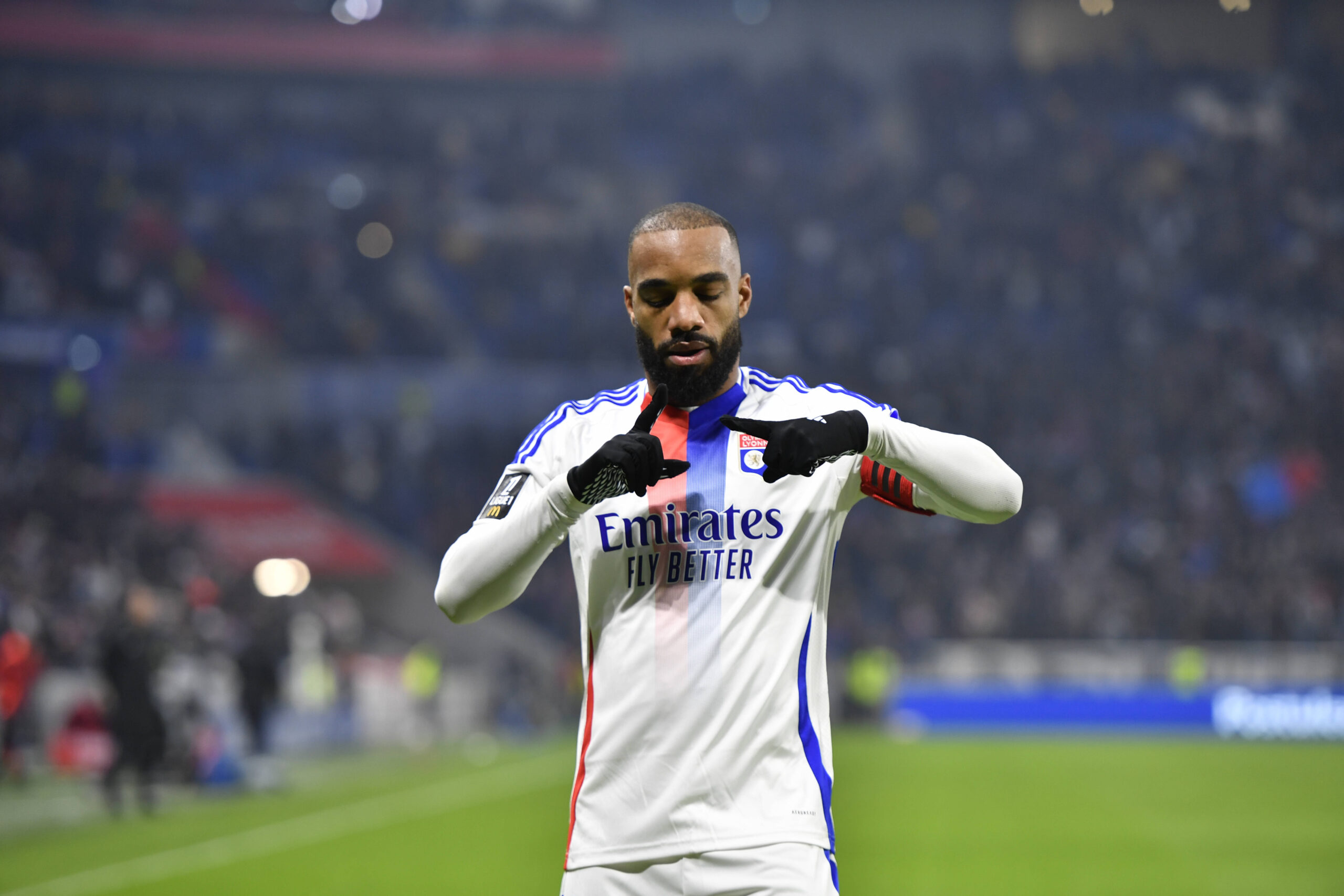 Lyon&#039;s French forward Alexandre LACAZETTE  scoring during  the French L1 football match between Olympique Lyonnais and OGC Nice at the groupama stadium Lyon in Decines-Charpieu,  France, on December 1, 2024.

//ALLILIMOURAD_ALLILI0840/Credit:MOURAD ALLILI/SIPA/2412021006
2024.12.03 Lyon
pilka nozna liga francuska
Olympique Lyon - OGC Nice
Foto Mourad Allili/SIPA/PressFocus

!!! POLAND ONLY !!!