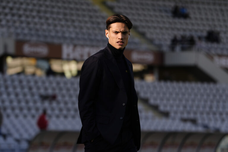 TorinoÕs Samuele Ricci  before the Serie A soccer match between Torino FC and SSC Napoli the Stadio Olimpico Grande Torino in Turin, north west Italy - November 24, 2024. Sport - Soccer EXCLUSIVE TORINO FC (Photo by Fabio Ferrari/LaPresse) (Photo by Fabio Ferrari/LaPresse/Sipa USA)
2024.12.01 Turyn
pilka nozna liga wloska
Torino - Napoli 
Foto LaPresse/SIPA USA/PressFocus

!!! POLAND ONLY !!!