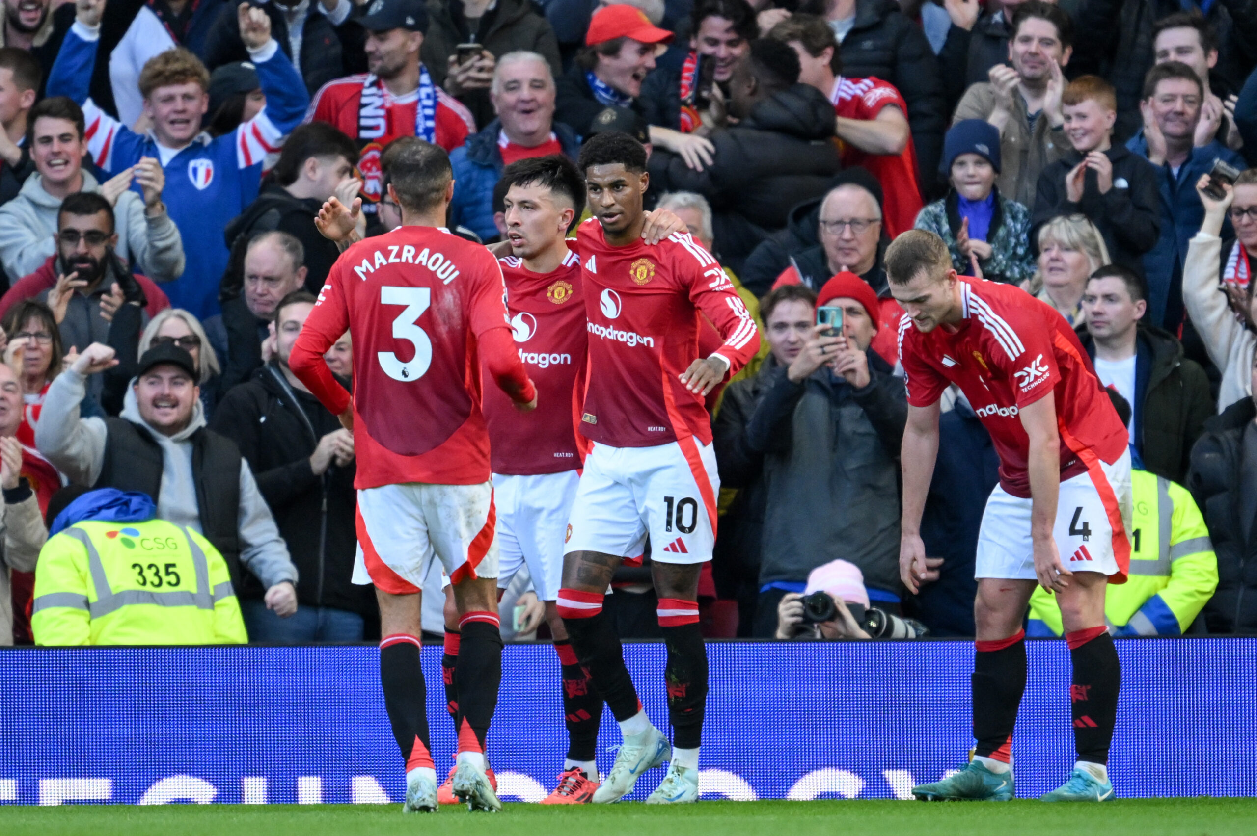 Marcus Rashford of Manchester United celebrates his goal to make it 1-0 during the Premier League match Manchester United vs Everton at Old Trafford, Manchester, United Kingdom, 1st December 2024

(Photo by Craig Thomas/News Images) in Manchester, United Kingdom on 12/1/2024. (Photo by Craig Thomas/News Images/Sipa USA)
2024.12.01 Manchester
pilka nozna liga angielska
Manchester United - Everton
Foto News Images/SIPA USA/PressFocus

!!! POLAND ONLY !!!