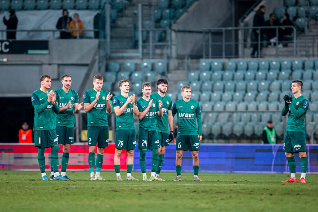 2024.12.03 Wroclaw
pilka nozna Puchar Polski 
Slask Wroclaw - Piast Gliwice
N/z rzuty karne slask wroclaw druzyna
Foto Mateusz Porzucek PressFocus

2024.12.03 Wroclaw
football Polish Cup
Slask Wroclaw - Piast Gliwice
rzuty karne slask wroclaw druzyna
Credit: Mateusz Porzucek PressFocus