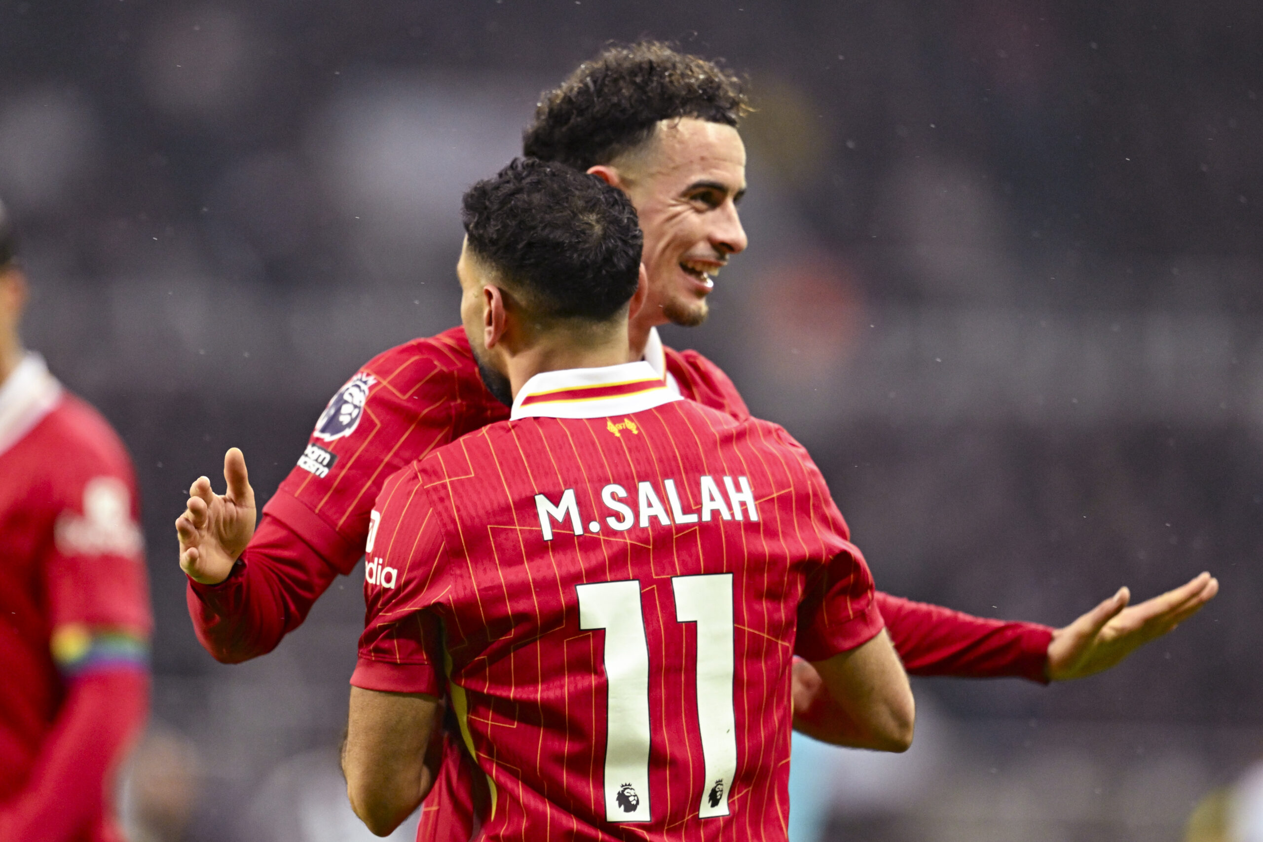 St. James Park NEWCASTLE, ENGLAND - DECEMBER 04: Mohamed Salah of Liverpool (L) celebrates his goal with teammate Curtis Jones during the Premier League 2024/25 Matchweek 14 match between Newcastle United and Liverpool FC at St. James Park, on December 04, 2024 in Newcastle, England.  (Richard Callis/SPP) (Photo by Richard Callis/SPP/Sipa USA)
2024.12.04 Newcastle Upon Tyne
pilka nozna liga angielska
Newcastle United - Liverpool
Foto Richard Callis/SPP/SIPA USA/PressFocus

!!! POLAND ONLY !!!