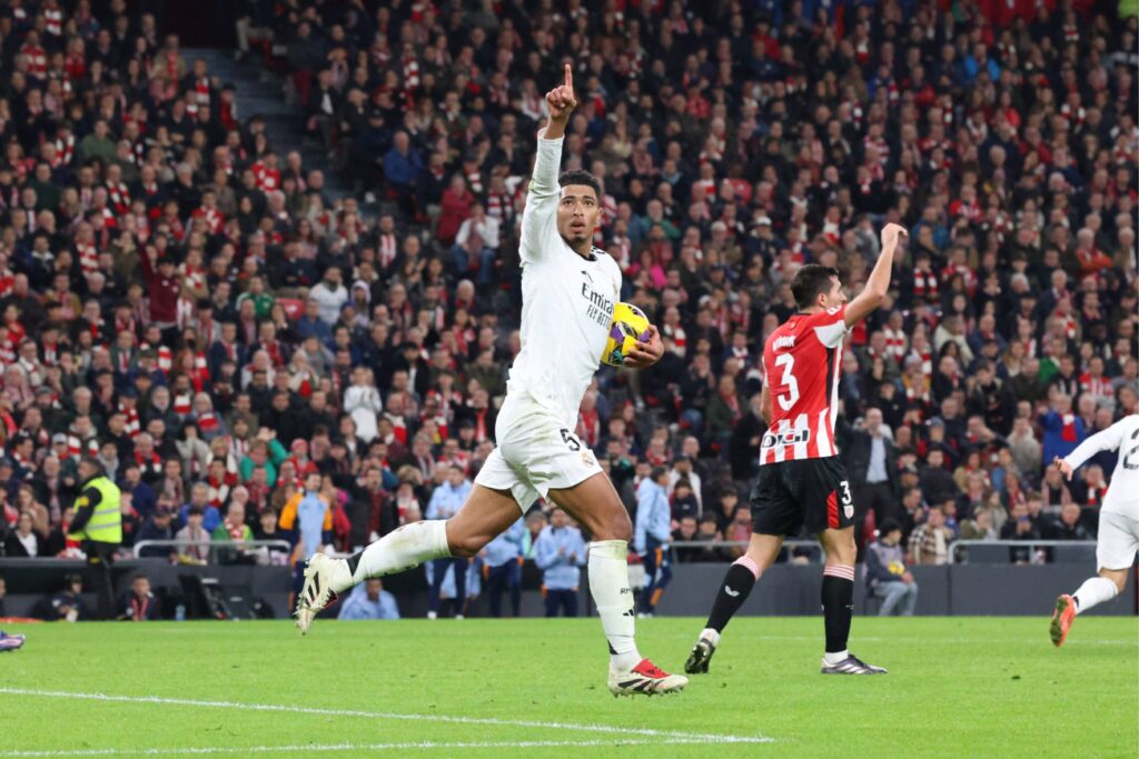 Spanish La Liga EA Sports soccer match between Athletic Club and Real Madrid at San Mames Stadium in Bilbao, Spain 04 December 2024
 Jude Bellingham scores a goal

(Photo by Cordon Press/Sipa USA)
2024.12.04 Bilbao
pilka nozna liga hiszpanska
Athletic Club - Real Madryt
Foto Cordon Press/SIPA USA/PressFocus

!!! POLAND ONLY !!!