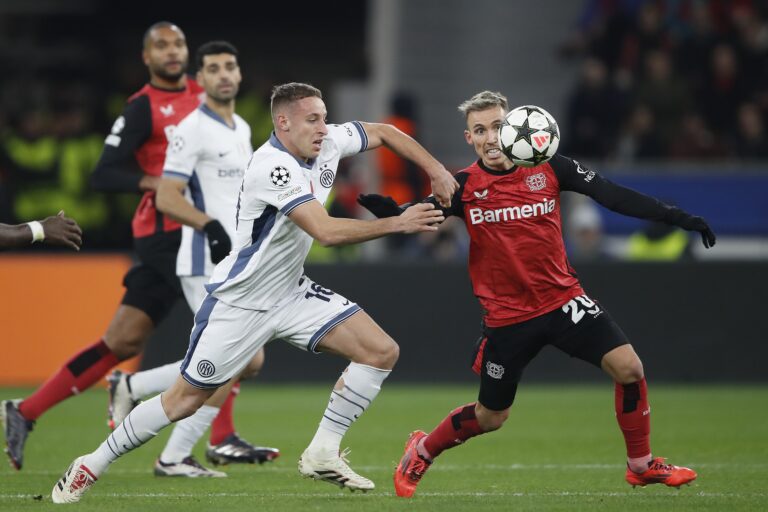 12/10/2024 - LEVERKUSEN - (l-r) Davide Frattesi of FC Internazionale Milano, Alejandro Grimaldo of Bayer 04 Leverkusen during the UEFA Champions league match between Bayer 04 Leverkusen and FC Internazionale Milano at the Bay Arena on Dec. 10, 2024 in Leverkusen, Germany. ANP | Hollandse Hoogte | BART STOUTJESDIJK /ANP/Sipa USA
2024.12.10 UEFA Champions League 2024/25 League phase 6
pilka nozna liga mistrzow
Bayer 04 Leverkusen - Inter Mediolan
Foto ANP/SIPA USA/PressFocus

!!! POLAND ONLY !!!