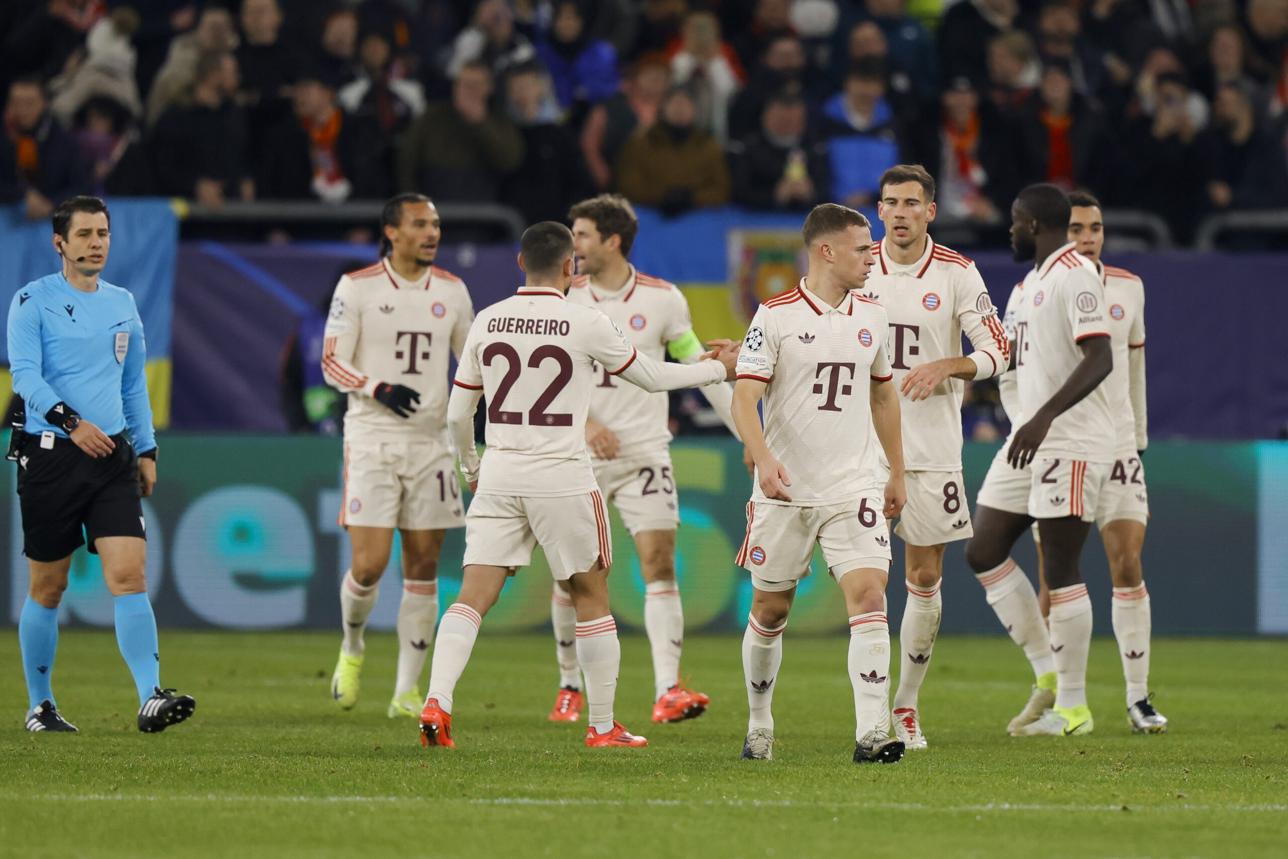 GELSENKIRCHEN, 10-12-2024 , Stadium Veltins-Arena , football, Champions League, season 2024 / 2025, Bayern Munchen players celebrating 1-1 during the match Shakhtar Donetsk  - Bayern Munchen (Photo by Pro Shots/Sipa USA)
2024.12.10 Gelsenkirchen
pilka nozna liga mistrzow
Szachtar Donieck - Bayern Monachium
Foto Pro Shots Photo Agency/SIPA USA/PressFocus

!!! POLAND ONLY !!!