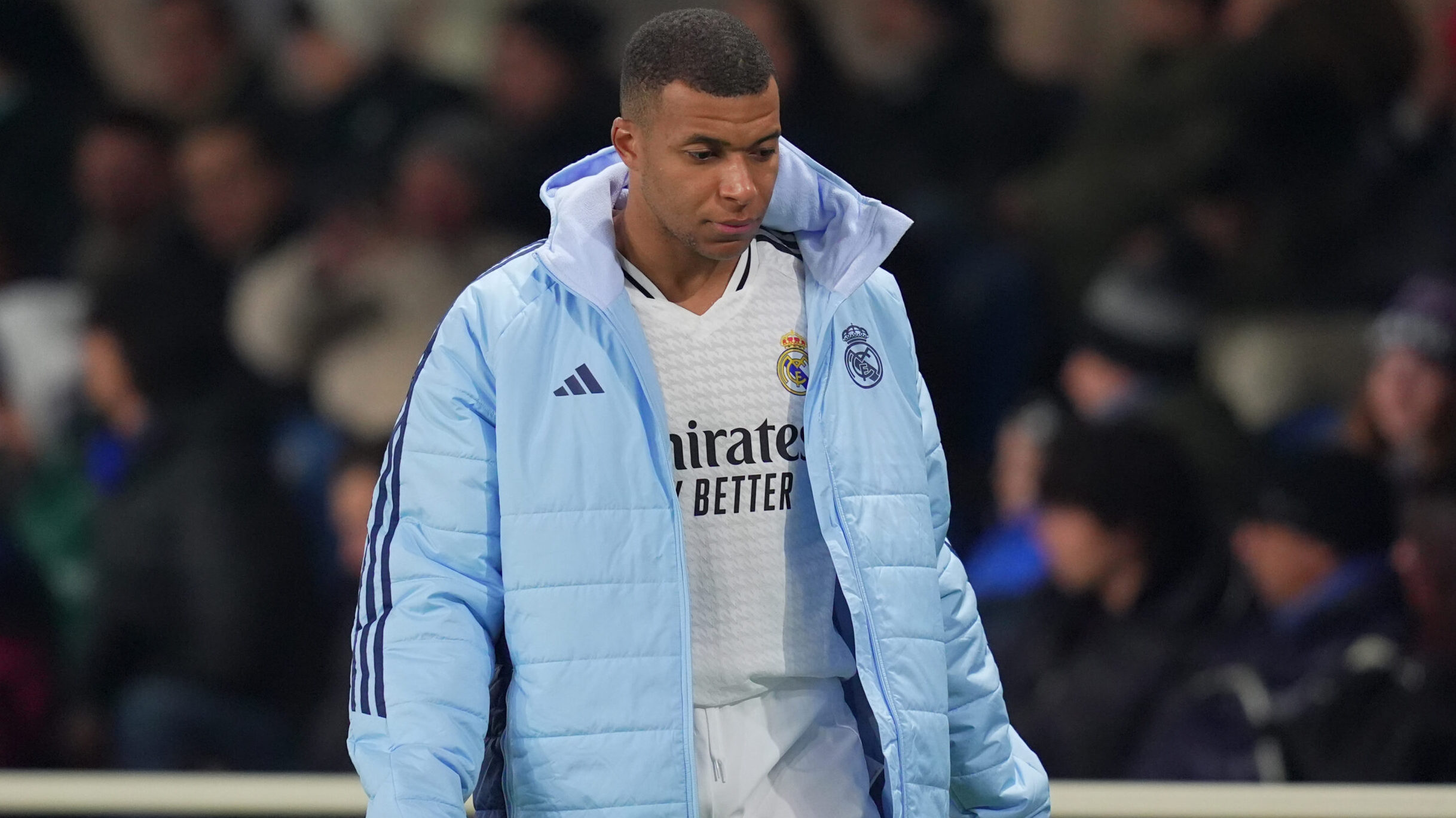 injury to  Real Madrid&#039;s Kylian Mbappe during the Uefa Champions League soccer match between Atalanta BC and Real Madrid at Gewiss Stadium in Bergamo, north Italy - Tuesday , December 10 , 2024. Sport - Soccer . (Photo by Spada/LaPresse) (Photo by Spada/LaPresse/Sipa USA)
2024.12.10 Bergamo
pilka nozna liga mistrzow
Atalanta - Real Madryt
Foto LaPresse/SIPA USA/PressFocus

!!! POLAND ONLY !!!