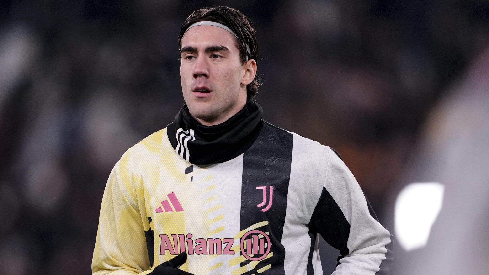 JuventusÕ Dusan Vlahovic before the Uefa Champions League soccer match between Juventus Fc and Manchester City at the Juventus stadium in Turin, north west Italy - December 11, 2024. Sport - Soccer . (Photo by Fabio Ferrari/LaPresse)
 (Photo by Fabio Ferrari/LaPresse/Sipa USA)
2024.12.11 Turyn
pilka nozna Liga Mistrzow
Juventus Turyn - Manchester City
Foto Fabio Ferrari/LaPresse/SIPA USA/PressFocus

!!! POLAND ONLY !!!