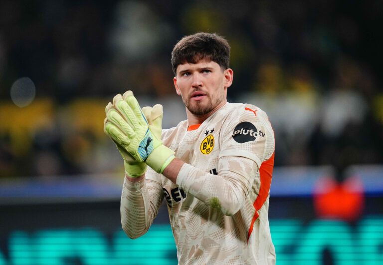 December 11 2024: Gregor Kobel of Borussia Dortmund  looks on during a Champions League Round 6 game, BvB Dortmund v FC Barcelona, at Signal Luna Park, Dortmund, Germany. Ulrik Pedersen/CSM/Sipa USA (Credit Image: © Ulrik Pedersen/Cal Sport Media/Sipa USA)
2024.12.11 Dortmund
pilka nozna liga mistrzow
Borussia Dortmund - FC Barcelona
Foto Ulrik Pedersen/Cal Sport Media/SIPA USA/PressFocus

!!! POLAND ONLY !!!