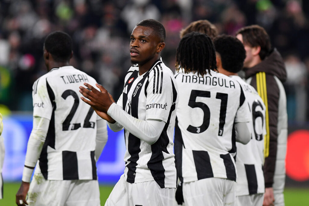 Pierre Kalulu of Juventus FC during the UEFA Champions League match between Juventus FC and Manchester City at Allianz Stadium in Turin, Italy, on December 11, 2024 photo Giuliano Marchisciano  during  Juventus FC vs Manchester City, UEFA Champions League football match in Turin, Italy, December 11 2024 (Photo by Giuliano Marchisciano/IPA Sport / ipa-agency.net/IPA/Sipa USA)
2024.12.11 Turyn
pilka nozna liga mistrzow
Juventus Turyn - Manchester City
Foto Giuliano Marchisciano/IPA Sport/ipa-agency.net/SIPA USA/PressFocus

!!! POLAND ONLY !!!