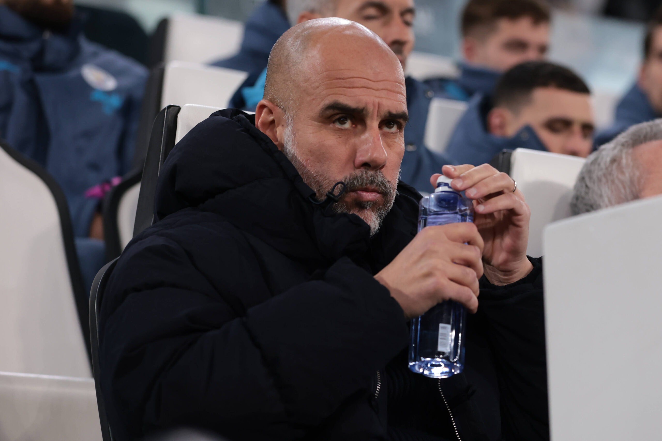 Turin, Italy, 11th December 2024. Josep Guardiola Head Coach of Manchester City drinks water from a plastic bottle prior to kick off in the UEFA Champions League match at Juventus Stadium, Turin. Picture credit should read: Jonathan Moscrop / Sportimage EDITORIAL USE ONLY. No use with unauthorised audio, video, data, fixture lists, club/league logos or live services. Online in-match use limited to 120 images, no video emulation. No use in betting, games or single club/league/player publications. SPI-3517-0076
2024.12.11 Turyn
pilka nozna liga mistrzow
Juventus Turyn - Manchester City
Foto IMAGO/PressFocus

!!! POLAND ONLY !!!