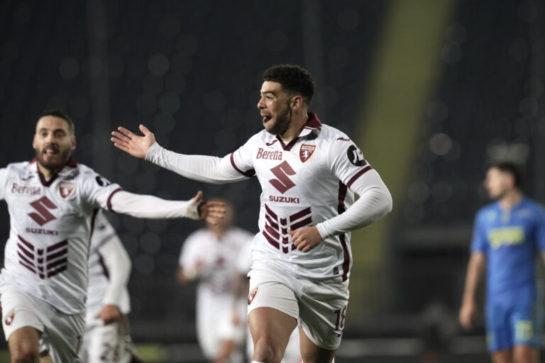 Torino&#039;s Che Adams celebrates after scoring the 0-1 goal for his team during the Serie A Enilive 2024/2025 match between Empoli and Torino - Serie A Enilive at Carlo Catellani Stadium - Sport, Soccer - Empoli, Italy - Friday December 13, 2024 (Photo by Massimo Paolone/LaPresse) (Photo by Massimo Paolone/LaPresse/Sipa USA)
2024.12.13 Empoli
pilka nozna Liga Wloska
Empoli FC - Torino FC
Foto Massimo Paolone/LaPresse/SIPA USA/PressFocus

!!! POLAND ONLY !!!