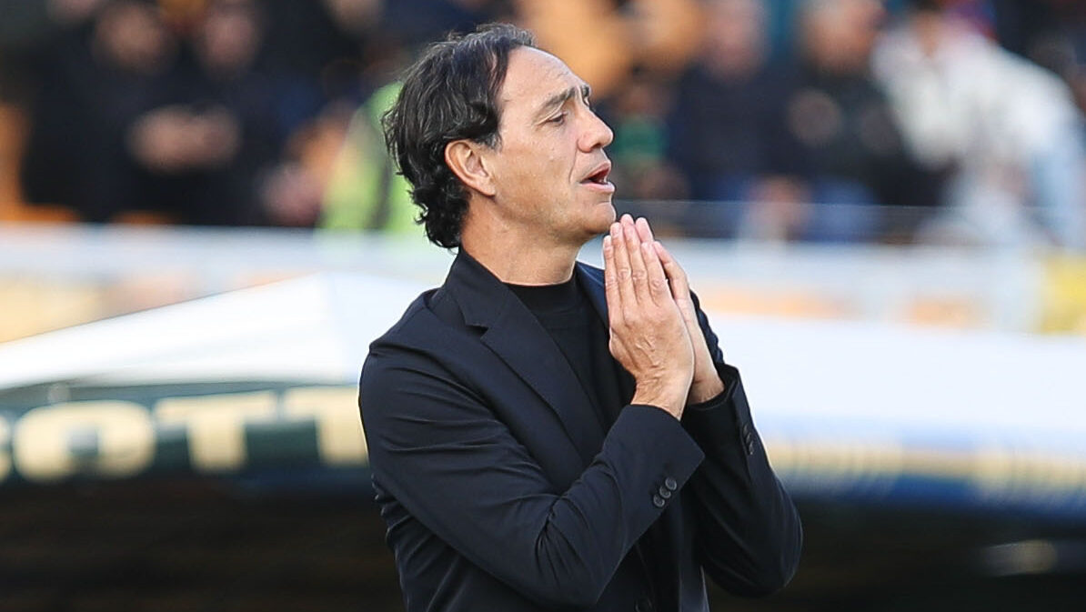 Alessandro Nesta head coach of AC Monza gestures  during  US Lecce vs AC Monza, Italian soccer Serie A match in Lecce, Italy, December 15 2024 (Photo by Massimiliano Carnabuci/IPA Sport / ipa-agency.net/IPA/Sipa USA)
2024.12.15 Lecce
pilka nozna liga wloska
US Lecce - AC Monza
Foto Massimiliano Carnabuci/IPA Sport/ipa-agency.net/SIPA USA/PressFocus

!!! POLAND ONLY !!!