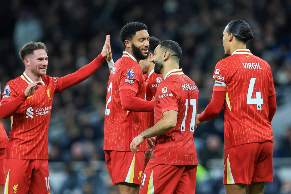 Tottenham Hotspur v Liverpool Premier League 22/12/2024. GOAL CELEBRATION Liverpool Forward Mohamed Salah 11 makes it 1-4 during the Premier League match between Tottenham Hotspur and Liverpool at Tottenham Hotspur Stadium, London, United Kingdom on 22 December 2024. Editorial use only DataCo restrictions apply See www.football-dataco.com , Copyright: xChrisxFoxwellx PSI-21118-0087
2024.12.22 Londyn
pilka nozna liga angielska
Tottenham Hotspur - Liverpool FC
Foto IMAGO/PressFocus

!!! POLAND ONLY !!!