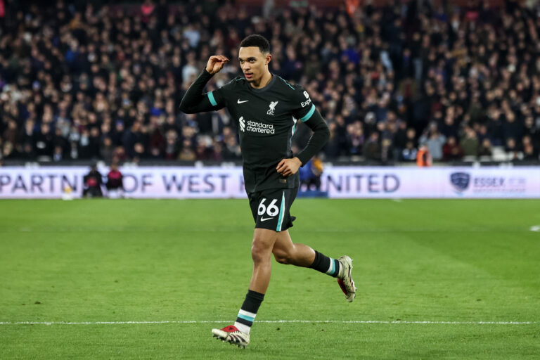 Trent Alexander-Arnold of Liverpool celebrates his goal to make it 0-4 during the Premier League match West Ham United vs Liverpool at London Stadium, London, United Kingdom, 29th December 2024

(Photo by Alfie Cosgrove/News Images) in London, United Kingdom on 12/29/2024. (Photo by Alfie Cosgrove/News Images/Sipa USA)
2024.12.29 London
pilka nozna liga angielska
West Ham United - Liverpool
Foto Alfie Cosgrove/News Images/SIPA USA/PressFocus

!!! POLAND ONLY !!!