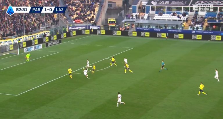 Parma prowadzi z Lazio! Przepiękna bramka debiutancka 19-latka! [WIDEO]