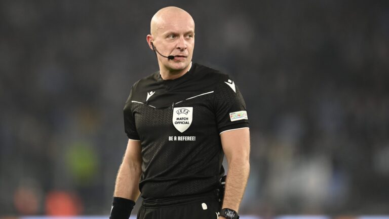 ROME, 07-11-2022, Stadio Olimpico, UEFA Champions League Football, season 2023 / 2024, Lazio - Feyenoord, referee Szymon Marciniak (POL) during the match Lazio - Feyenoord (Photo by Pro Shots/Sipa USA)
2023.11.07 Roma
pilka nozna liga mistrzow
Lazio - Feyenoord Rotterdam
Foto Pro Shots/SIPA USA/PressFocus

!!! POLAND ONLY !!!