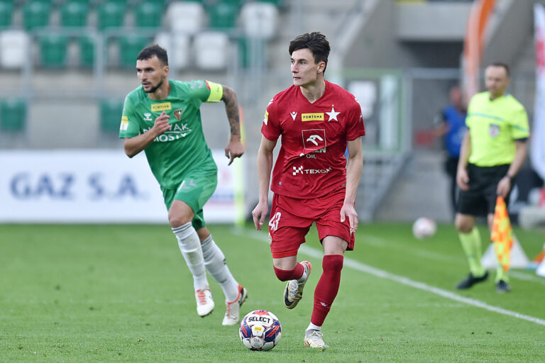 2024.05.06 Sosnowiec
Pilka nozna, Fortuna I liga, sezon 2023/2024
Zaglebie Sosnowiec - Wisla Krakow
N/z Maksymilian Rozwandowicz, Dawid Szot
Foto Krzysztof Porebski / PressFocus

2024.05.06 Sosnowiec
Football, Polish first league - second level, 2023/24 season
Zaglebie Sosnowiec - Wisla Krakow
Maksymilian Rozwandowicz, Dawid Szot
Credit: Krzysztof Porebski / PressFocus