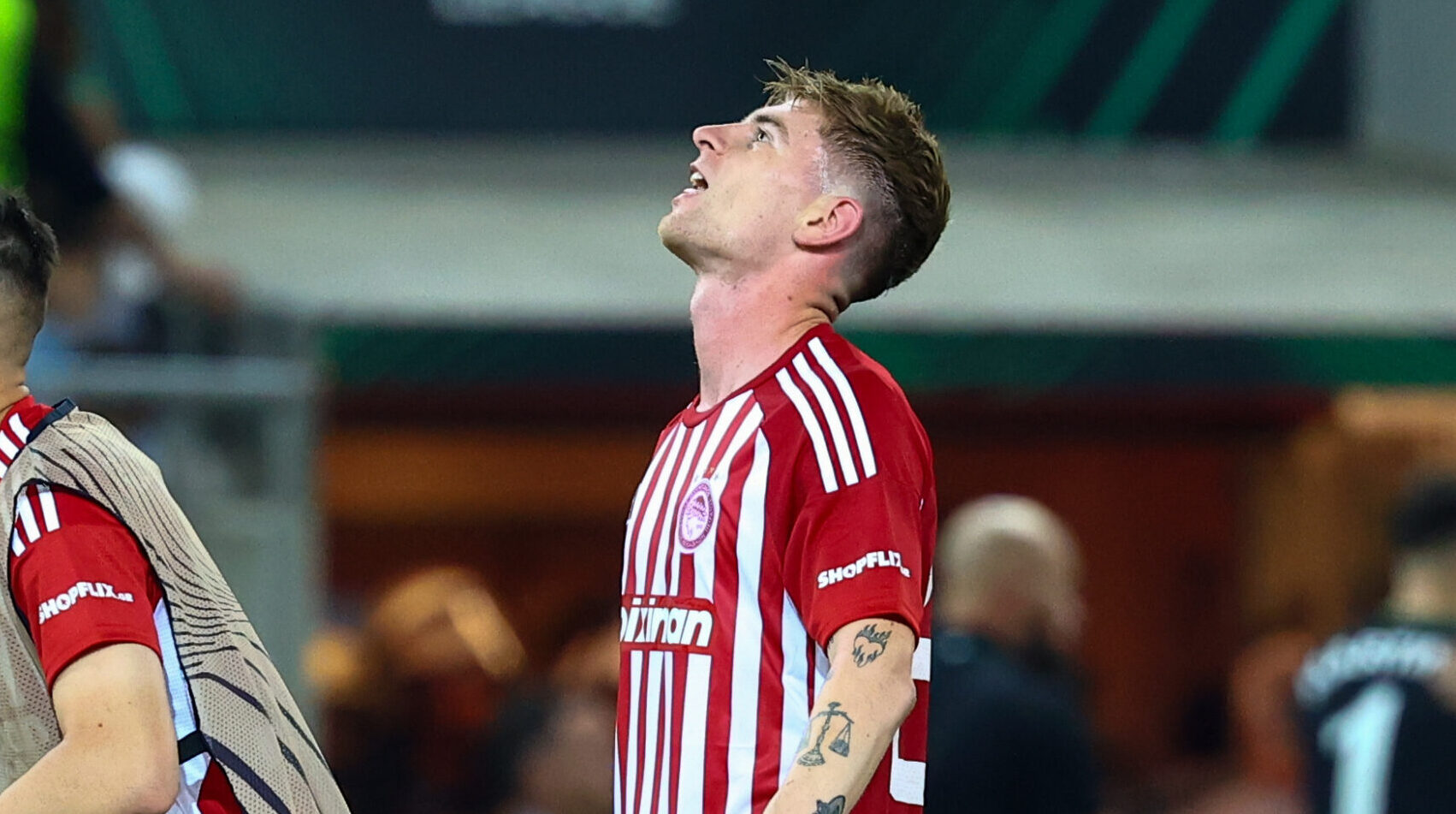 Apostolos Apostolopoulos  of Olympiacos F.C. celebrates at the end of the UEFA Europa Conference League Semi-final Second Leg match at Karaiskakis Stadium, Piraeus
Picture by Yannis Halas/Focus Images Ltd +353 8725 82019
07/05/2024

09.05.2024 Piraeus
pilka nozna liga konferencji europy
Olympiacos F.C. - Aston Villa
Foto Yannis Halas  / Focus Images / MB Media / PressFocus 
POLAND ONLY!!