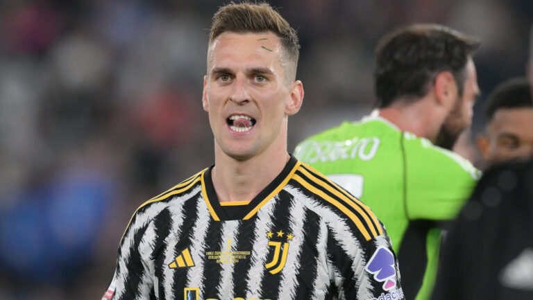 Stadio Olimpico, Roma , Italy - Arkadiusz Milik of FC Juventuss celebrate the victory at the end of the match during Italian Cup final Football Match, Atalanta vs Juventus, 15 May 2024 
(Photo by Roberto Ramaccia/Sipa USA)
2024.05.15 Rzym
pilka nozna Puchar Wloch , final
Atalanta Bergamo - Juventus Turyn
Foto Roberto Ramaccia/SIPA USA/PressFocus

!!! POLAND ONLY !!!