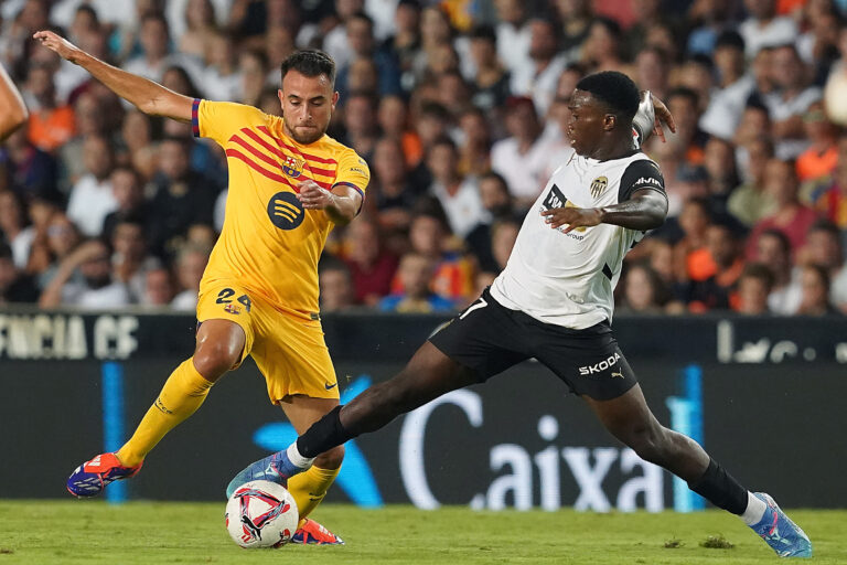 Valencia CF&#039;s David Otorbi (r) and FC Barcelona&#039;s Eric Garcia during La Liga match. August 17,2024. (Photo by Acero/Alter Photos/Sipa USA)
2024.08.17 Walencja
pilka nozna liga hiszpanska
Valencia CF - FC Barcelona
Foto Acero/Alter Photos/SIPA USA/PressFocus

!!! POLAND ONLY !!!