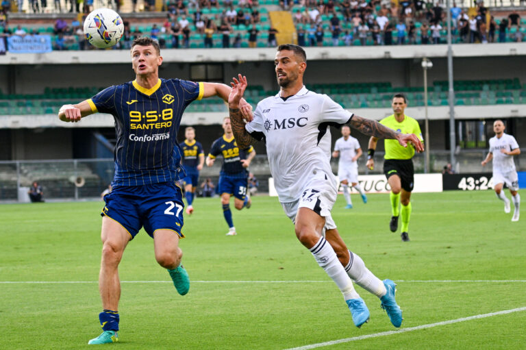 Hellas Verona&#039;s Pawel Dawidowicz in action against Napoli??s Leonardo Spinazzola  during  Hellas Verona FC vs SSC Napoli, Italian soccer Serie A match in Verona, Italy, August 18 2024 (Photo by Alessio Marini/IPA Sport / ipa-a/IPA/Sipa USA)
2024.08.18 Werona
pilka nozna liga wloska
Hellas Verona FC - SSC Napoli
Foto Alessio Marini/IPA Sport/ipa-agency.net/SIPA USA/PressFocus

!!! POLAND ONLY !!!