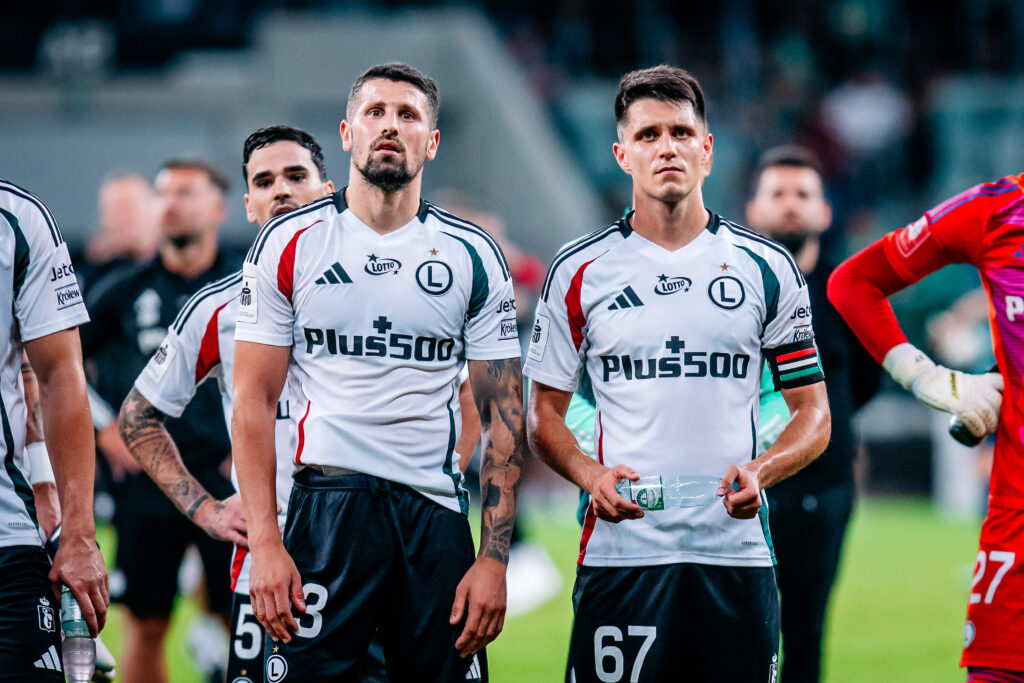 2024.08.25 Wroclaw
Pilka nozna, PKO Ekstraklasa sezon 2024/2025
Slask Wroclaw - Legia Warszawa
N/z Pawel Wszolek Bartosz Kapustka koniec meczu  Gabriel Kobylak
Foto Mateusz Porzucek PressFocus

2024.08.25 Wroclaw
Football PKO Ekstraklasa season 2024/2025
Slask Wroclaw - Legia Warszawa
Pawel Wszolek Bartosz Kapustka koniec meczu  Gabriel Kobylak
Credit: Mateusz Porzucek PressFocus