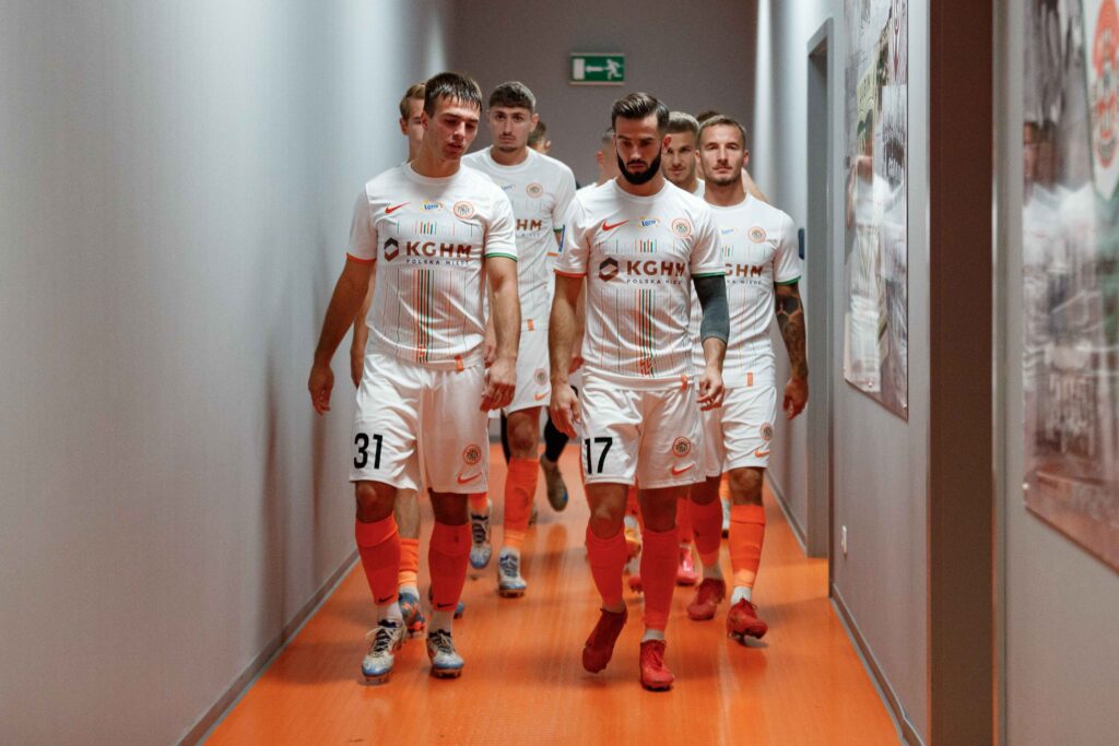 2024.09.29 Lubin
Pilka nozna PKO Ekstraklasa sezon 2024/2025
KGHM Zaglebie Lubin - Raomiak Radom
N/z Igor Orlikowski Mateusz Wdowiak Aleks Lawniczak Adam Radwanski druzyna
Foto Tomasz Folta / PressFocus

2024.09.29 Lubin
Football PKO Ekstraklasa season 2024/2025
KGHM Zaglebie Lubin - Raomiak Radom
Igor Orlikowski Mateusz Wdowiak Aleks Lawniczak Adam Radwanski druzyna
Credit: Tomasz Folta / PressFocus