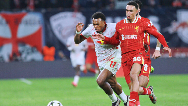 Leipzig, Sachsen, Deutschland, 23.10.2024: Red-Bull-Arena: Champions League: RB Leipzig - FC Liverpool: Lois Openda 11, RBL und Trent Alexander-Arnold 66, Liverpool, im Hintergrund Dominik Szoboszlai 8, Liverpool *** Leipzig, Saxony, Germany, 23 10 2024 Red Bull Arena Champions League RB Leipzig FC Liverpool Lois Openda 11, RBL and Trent Alexander Arnold 66, Liverpool , in the background Dominik Szoboszlai 8, Liverpool Copyright: xdtsxNachrichtenagenturx dts_49824
2024.10.23 Lipsk
pilka nozna liga mistrzow
RB Lipsk - FC Liverpool
Foto IMAGO/PressFocus

!!! POLAND ONLY !!!