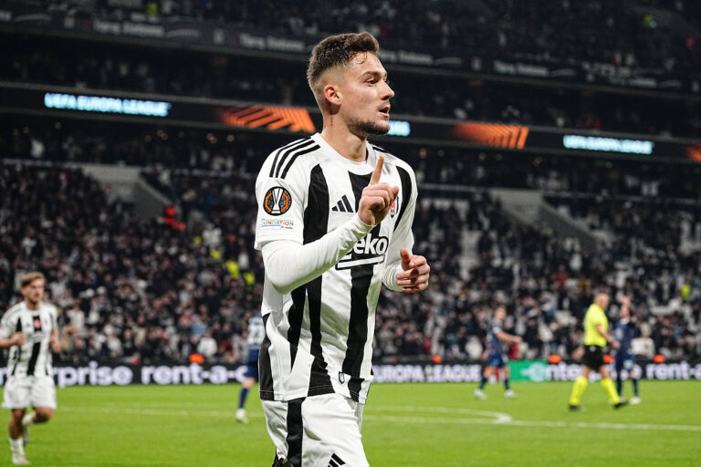 Ernest Muci 23 of Besiktas JK celebrates after scoring the first goal of his team during the UEFA Europa League 2024/25 League Phase MD4 match between Besiktas JK and Malmo FF at Besiktas Park on November 6, 2024 in Istanbul, Turkey. Istanbul Turkey Copyright: xSeskimphotox Sespho_Besiktas_v_Malmo_061124 13
2024.11.06 Stambul
pilka nozna liga europy
Besiktas JK - Malmo FF
Foto IMAGO/PressFocus

!!! POLAND ONLY !!!