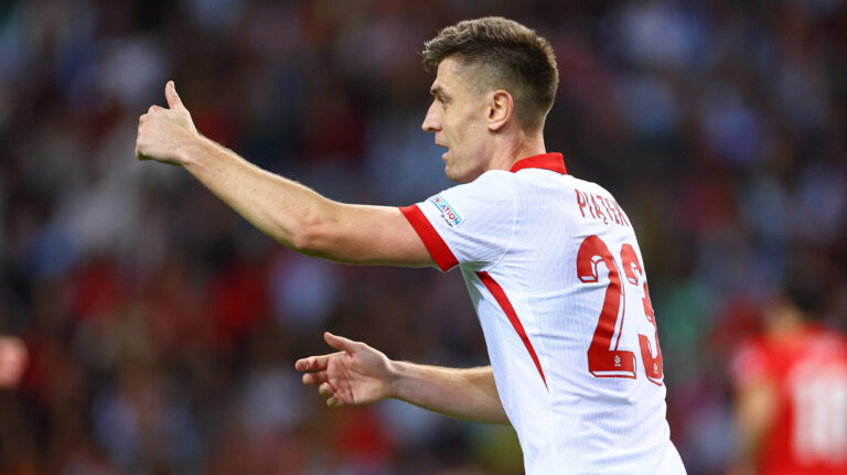 2024.11.15 Porto
pilka nozna UEFA Liga Narodow
Portugalia - Polska
N/z Krzysztof Piatek
Foto Pawel Andrachiewicz / PressFocus

2024.11.15 Warsaw
Football - UEFA Nations League
Portugal - Poland
Krzysztof Piatek
Credit: Pawel Andrachiewicz / PressFocus